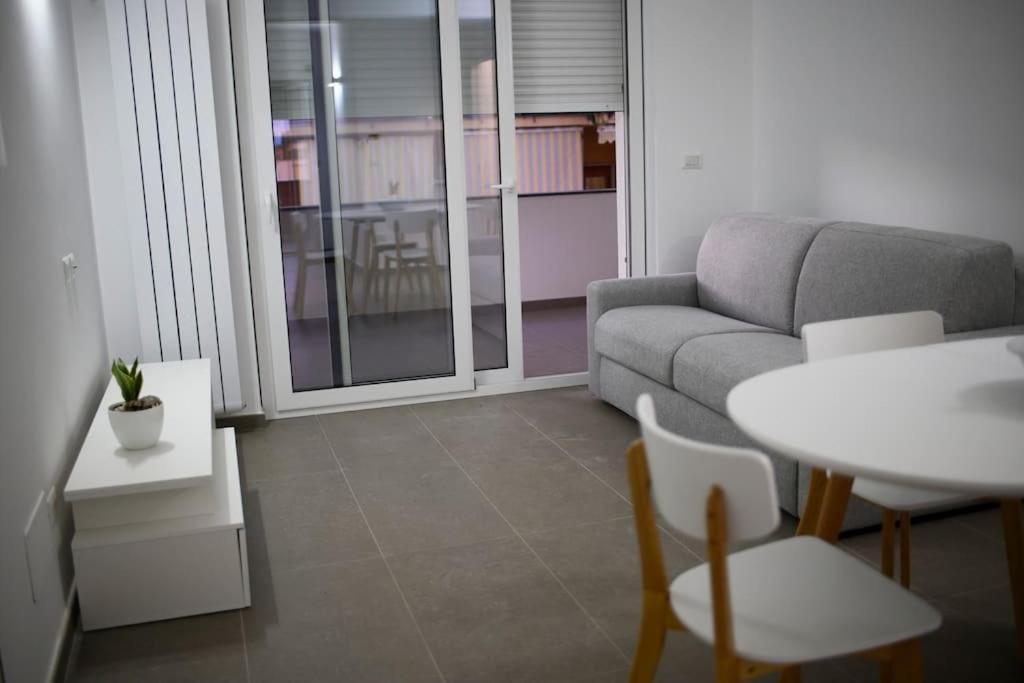 Matilde'S Flat Apartment Milazzo Luaran gambar