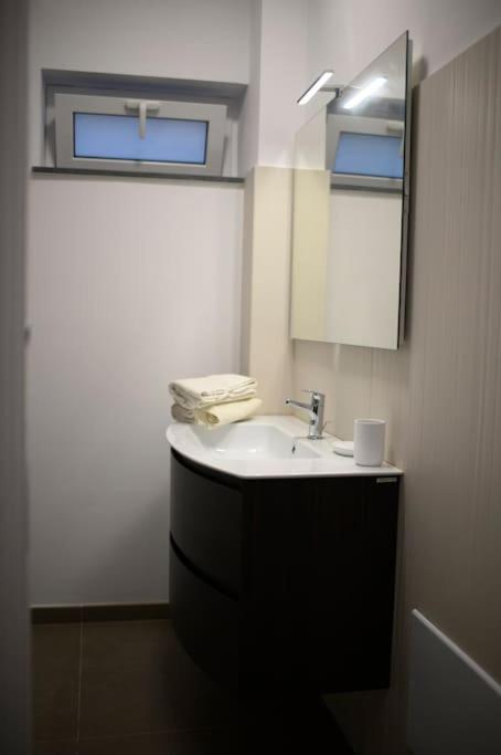 Matilde'S Flat Apartment Milazzo Luaran gambar